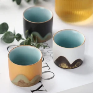 Retro Hand-Painted Mountain Celadon Kung Fu Teacup